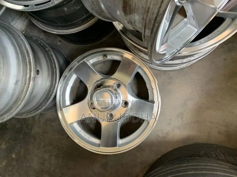 15” Alloy Wheels