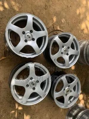 15” Alloy Wheels