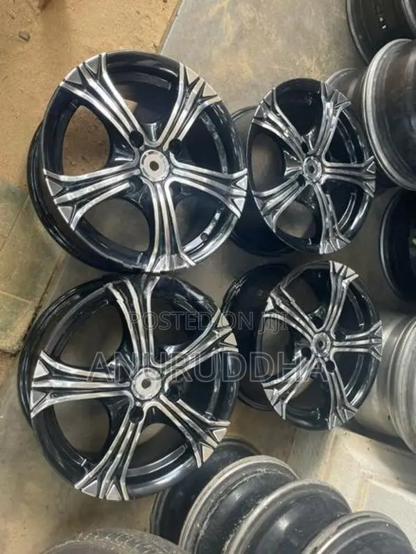 14” Alloy Wheels
