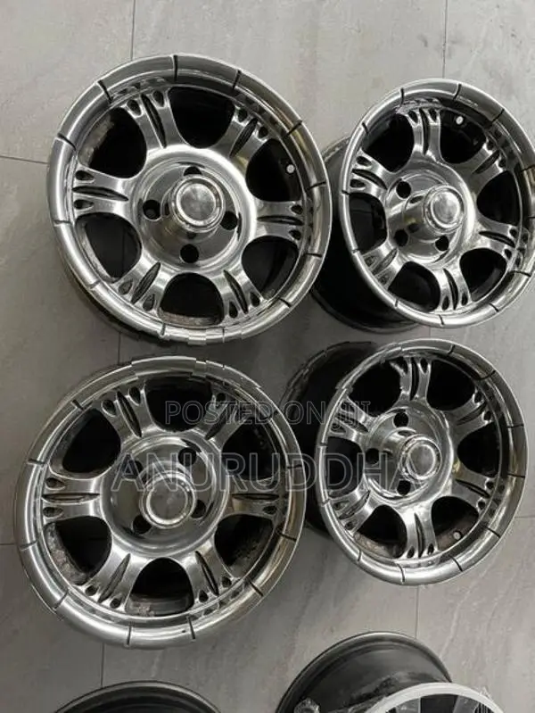 14” Alloy Wheels