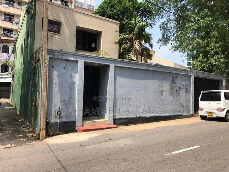 Warehouse with Store For Rent in Vivekanantha Road Wellawatte Colombo.