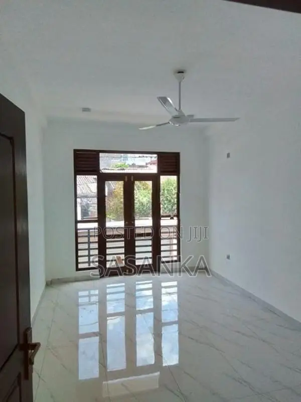 Nugegoda Dewala Road Brand New Luxury House For Sale