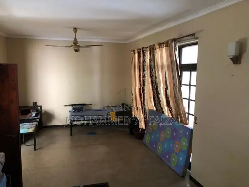 Commercial Building For Rent in Vivekanantha Road Wellawatte Colombo.0