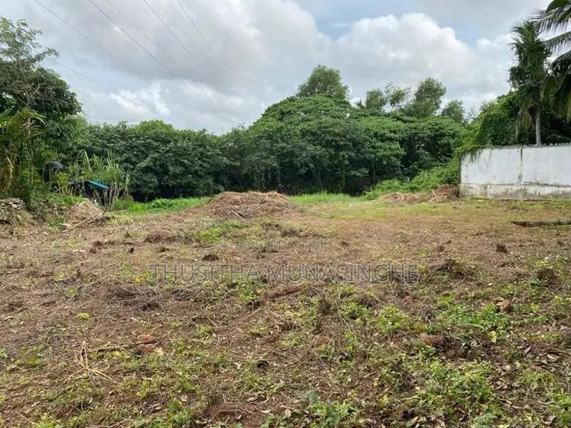 Water Front Land For Sale In Battaramulla