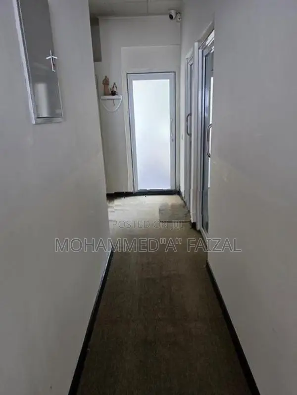 Commercial Building For Rent in 5th Lane Kollupity Colombo.03