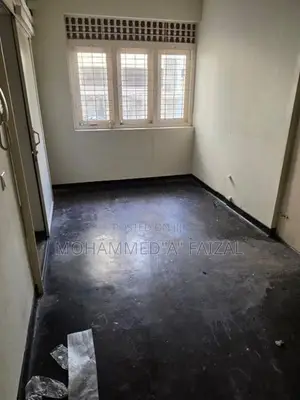 Warehouse Store For Rent in 5th Lane Kollupity Colombo.03