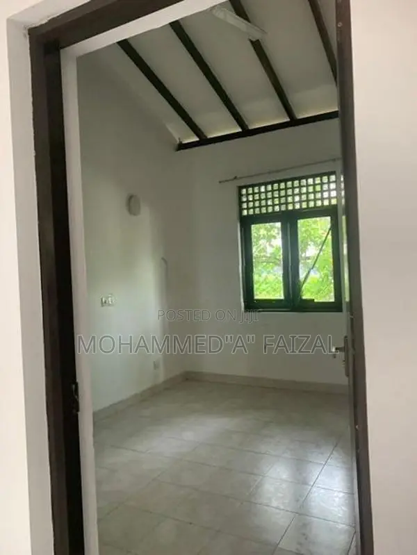 House For Sale in Paradise Zone 1 Athurugiriya