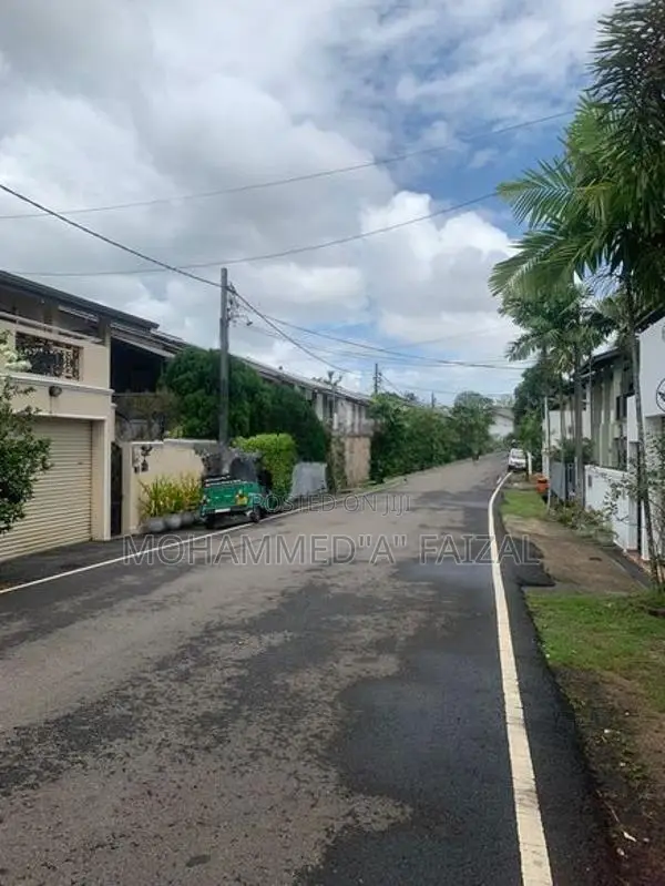 House For Sale in Paradise Zone 1 Athurugiriya