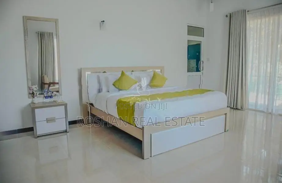 FULLY FURNIDHED MODERN VILLA FOR RENT THALPE LA2480