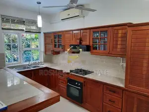 LUXURY HOUSE FOR SALE COLOMBO 5 ASH2487