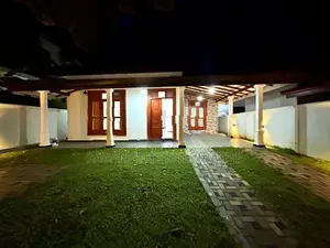 BRand-New House With 3 Bedrooms - Modern Design Homagama Godagama