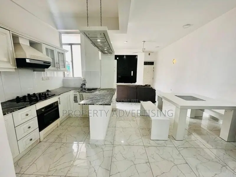 2 BR Mount Lavinia Apartment For Sale