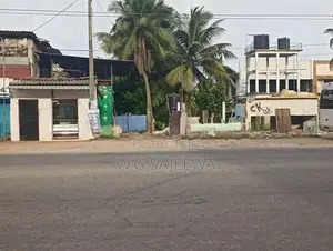 Land for Sale Seeduwa Liyanagemulla HTP8 Colombo main road 200m