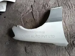 Toyota Crown 171 Right Side Fender