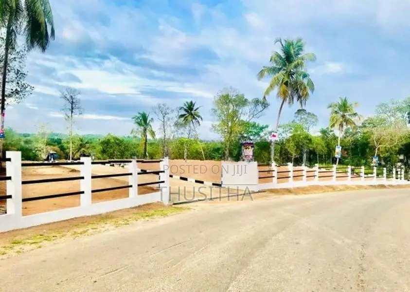 Matara Kekanadura Valuable Land for Sale