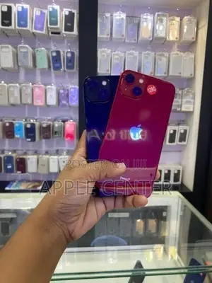 Apple iPhone 13 (Used)