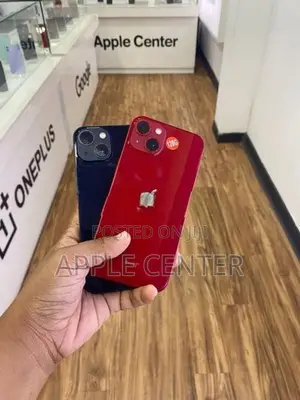 Apple iPhone 13 (Used)