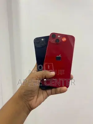 Apple iPhone 13 (Used)