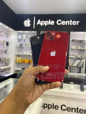 Apple iPhone 13 (Used)