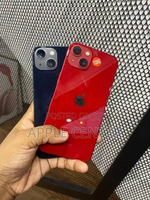 Apple iPhone 13 (Used)