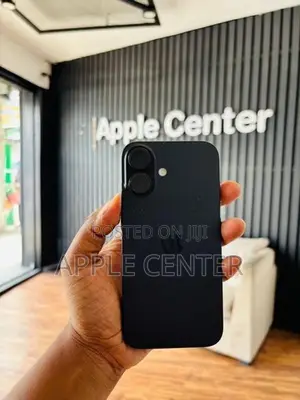 Apple iPhone 16 (Used)