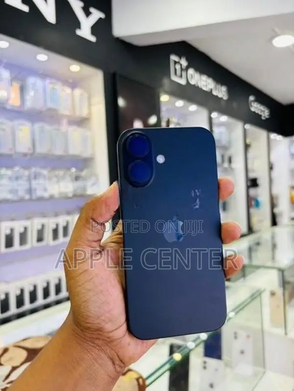 Apple iPhone 16 (Used)