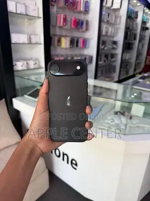 Apple iPhone Air 256GB (Used)