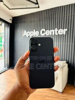 Apple iPhone 16 (Used)