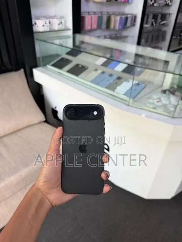 Apple iPhone Air 256GB (Used)