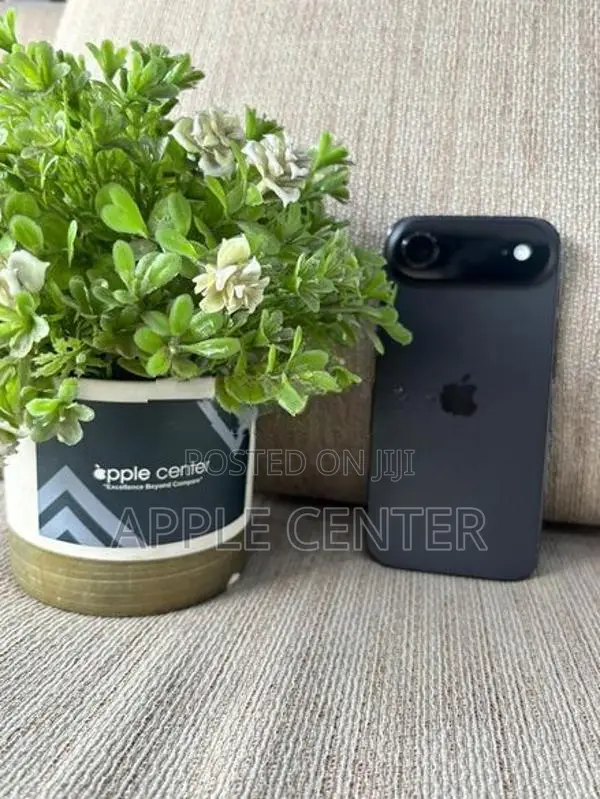 Apple iPhone Air 256GB (Used)