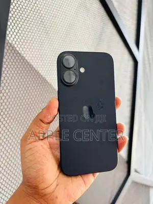 Apple iPhone 16 (Used)