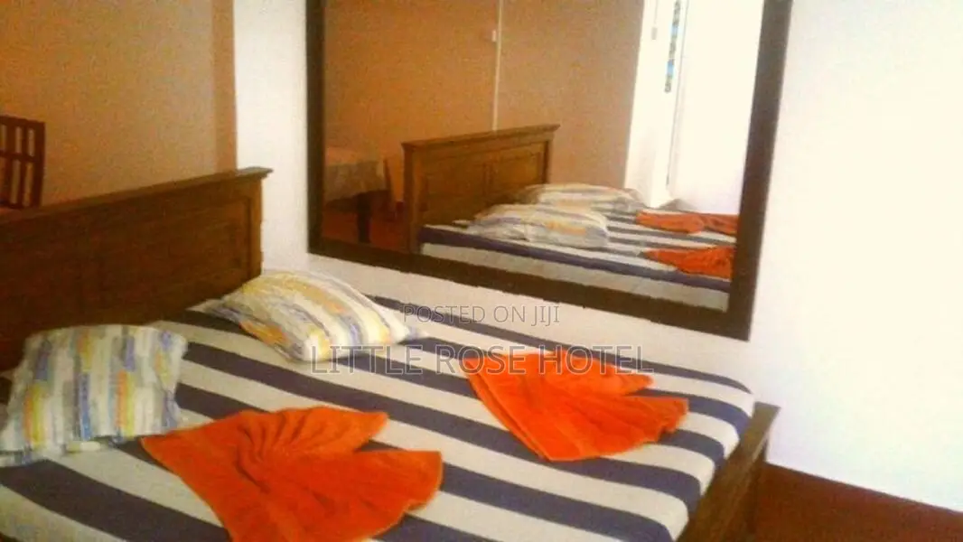 COMFORTABLE ROOMS IN MOUNT LAVINIA