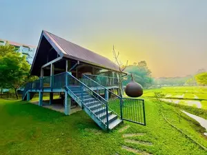 Fully Furnished 2BR Apartment for Sale in Ariyana Resort Athurugiriya