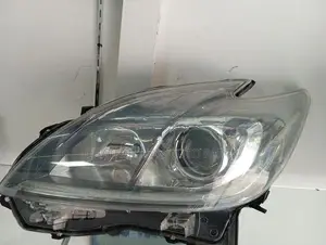 toyota prius head light