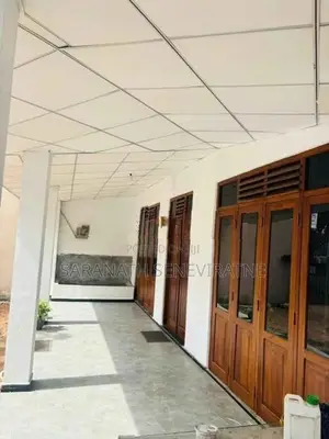 House in Ragama Heen Kanda For Sale - 750 meters to Horape Train Stati