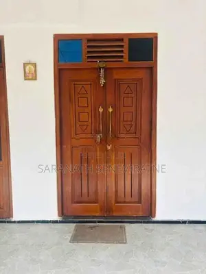 House in Ragama Heen Kanda For Sale - 750 meters to Horape Train Stati