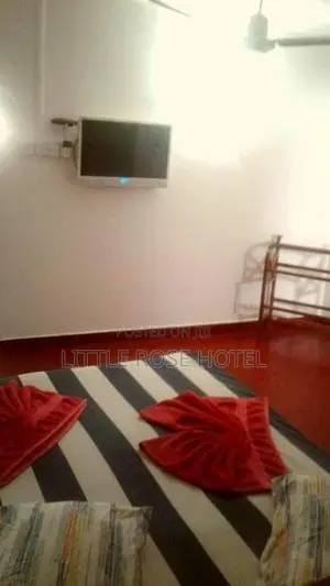 COMFORTABLE ROOMS IN MOUNT LAVINIA