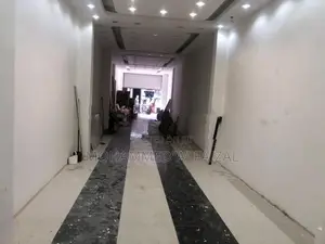 Commercial Building For Sale in Messanger Street Colombo12