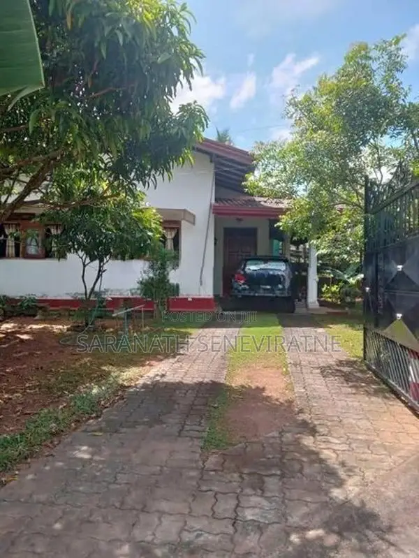 House in Kaduwela