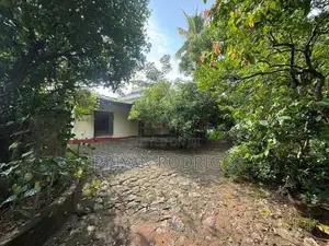 Nugegoda 19 Perches of Land with House for Sale