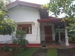 House in Kaduwela