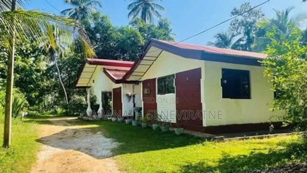 Land With Single Storey House in Kurunegala Gokaralla 85 p (30/54)