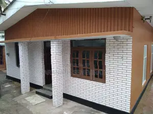 Land in Nawala junction Nugegoda With 3 Houses