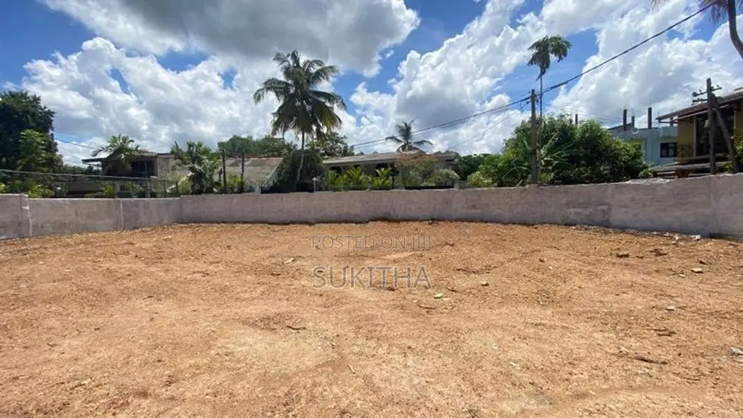 Pita Kotte Land for Sale