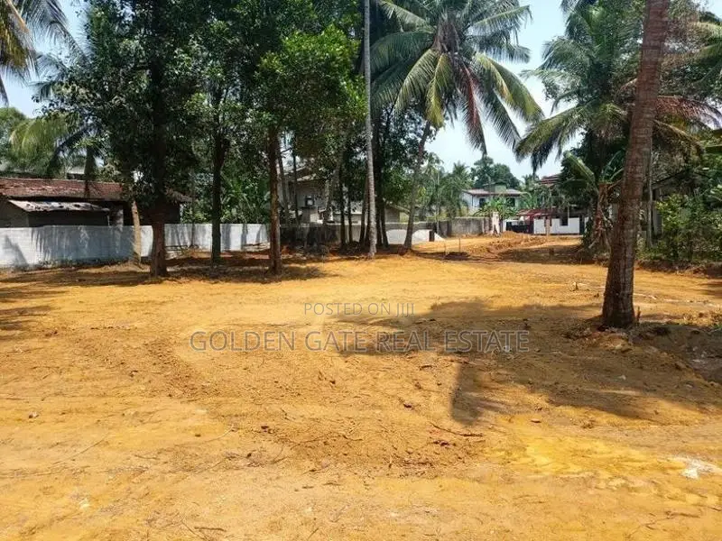 යක්කල ටවුමට ඉතා ආසන්න අගනා ඉඩමක් විකිණීමට සියලු පහසුකම් සමඟ