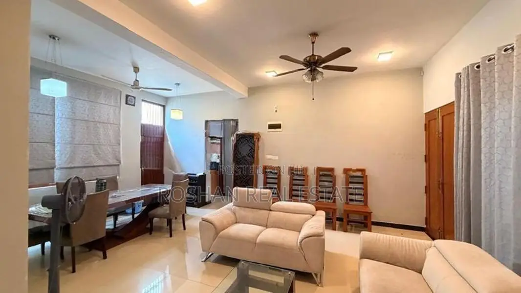 LUXURY THREE STORIED HOUSE FOR RENT KALUBOWILA DEHIWALA SH2502