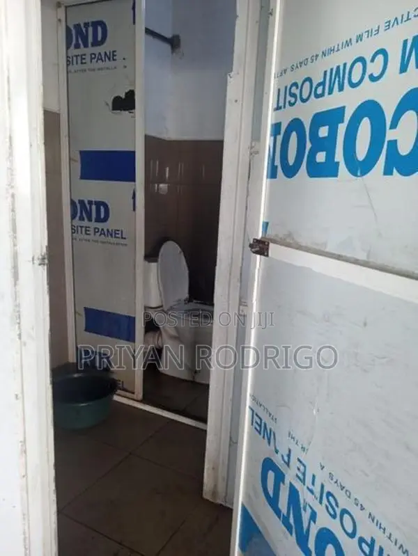 Commercial Facility facing High Level Road for Rent at Nugegoda