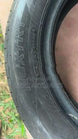 Premio Tires Japan used i