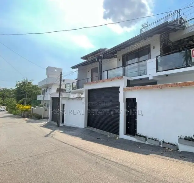 LUXURY HOUSE FOR SALE IN MALABE
