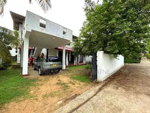 Valuable 2 Storied House From Kottawa - Athurugiriya Road Units
